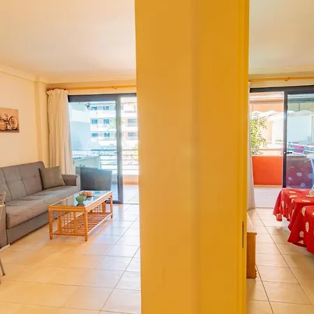 Balcon Los Gigantes Ii Apartment *